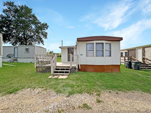 2900 Valley St, Minot, ND 58701 - #: 241349