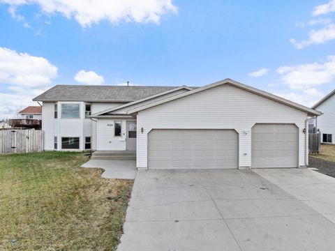 1920 14th St NW, Minot, ND 58703 - #: 240629