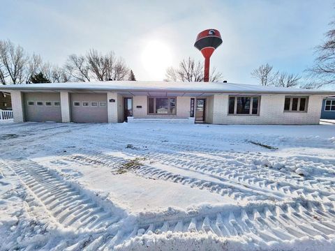 132 10th St SE, Rugby, ND 58368 - #: 240151
