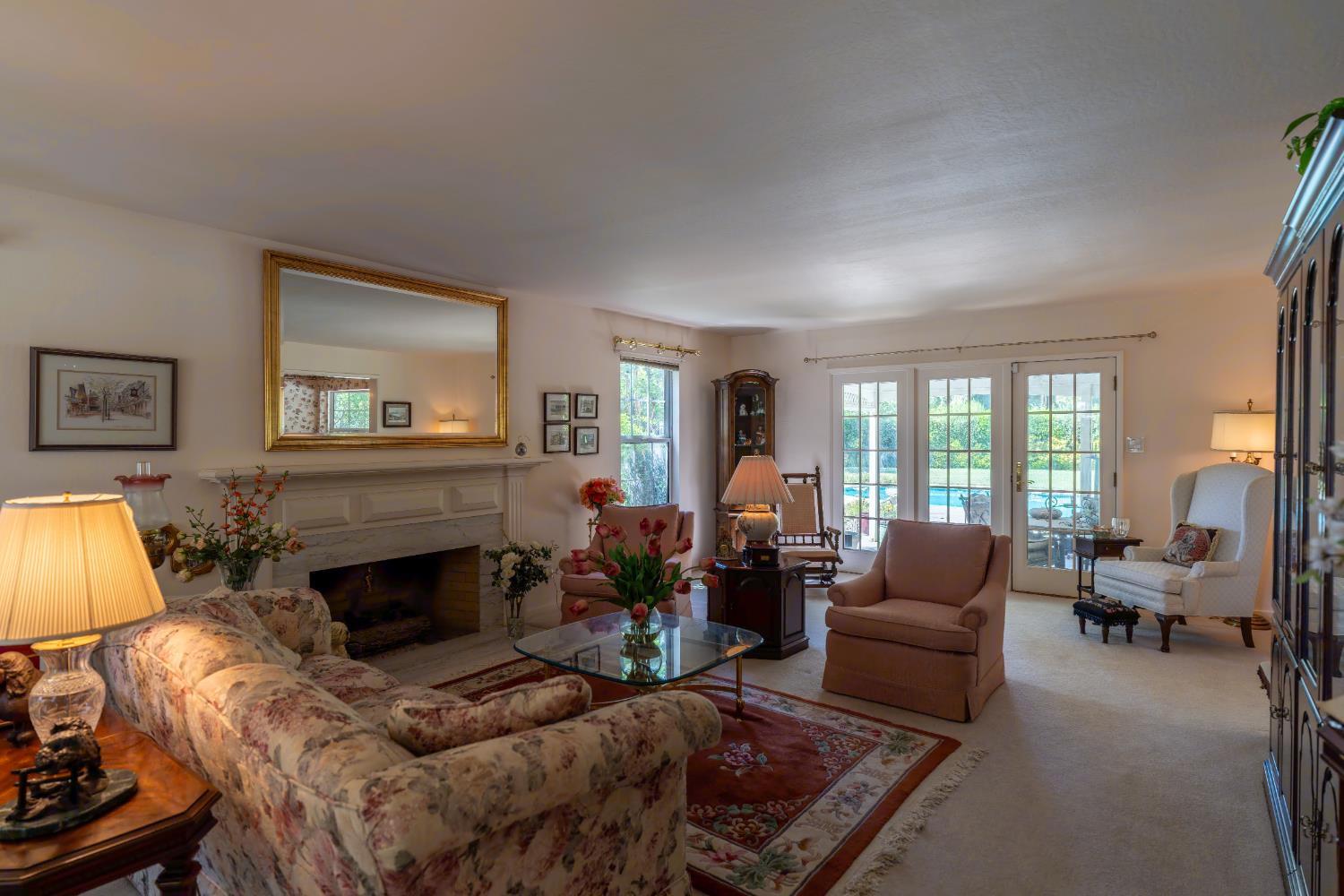 206 Los Robles