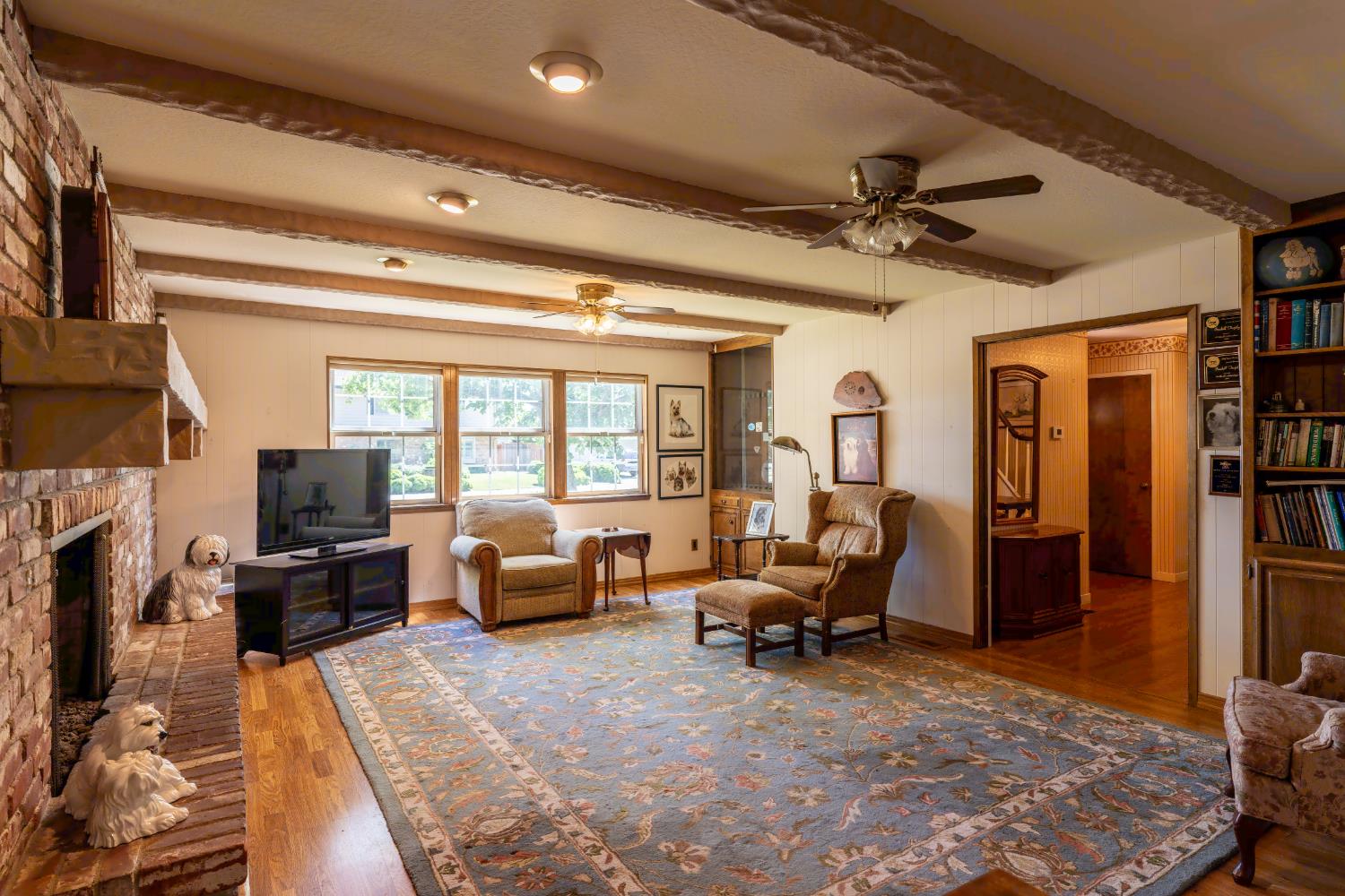 206 Los Robles