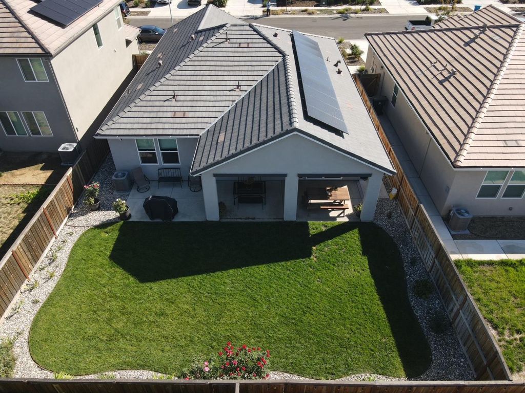 Photo of 1626 Stepney Way, Plumas Lake, CA 95961 (MLS # 225134784)