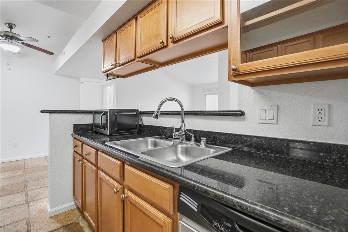 885 Halidon Way 1021