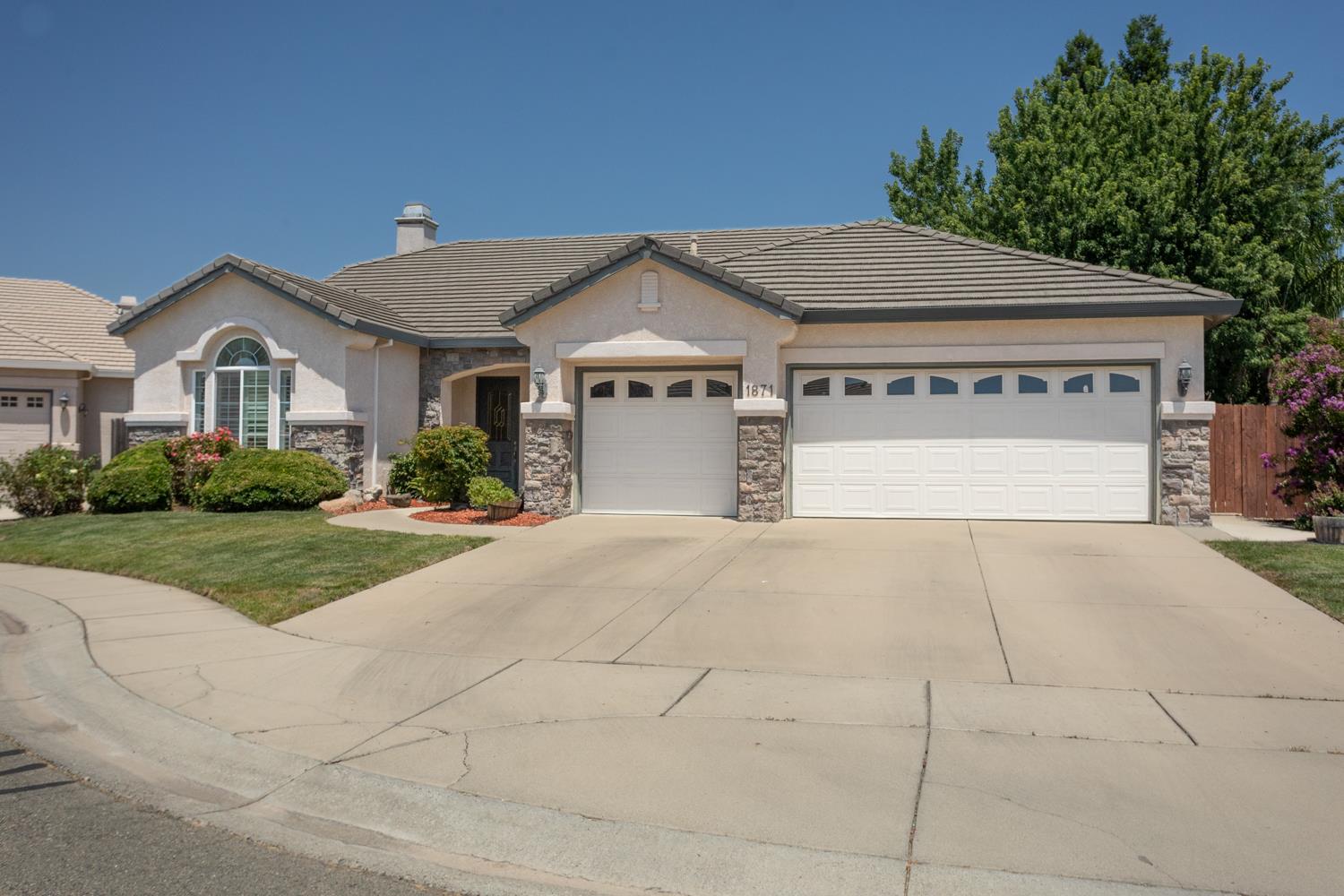 1871 Malkit Court