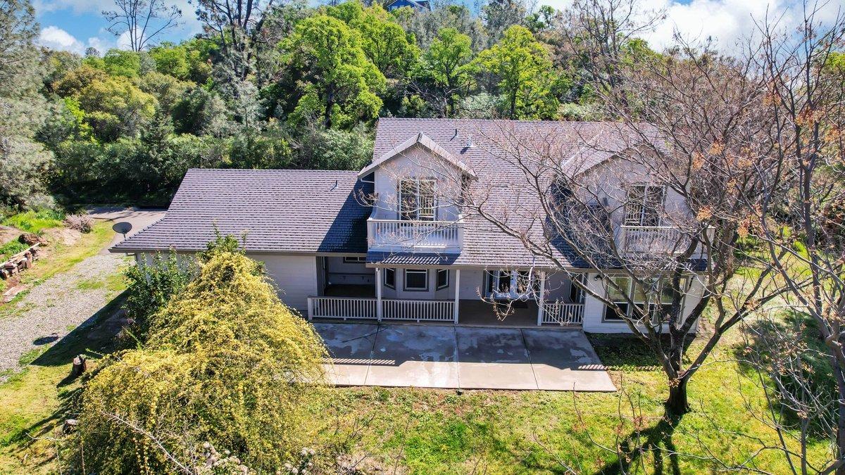 Browns Valley, California 95918, United States, 3 Bedrooms Bedrooms, ,3 BathroomsBathrooms,Residential,Active,98057