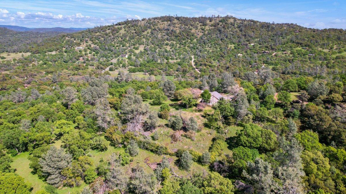 Browns Valley, California 95918, United States, 3 Bedrooms Bedrooms, ,3 BathroomsBathrooms,Residential,Active,98057