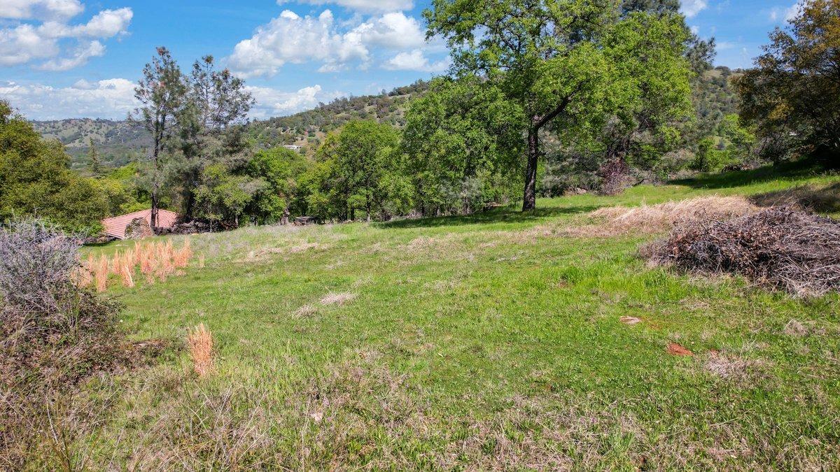 Browns Valley, California 95918, United States, 3 Bedrooms Bedrooms, ,3 BathroomsBathrooms,Residential,Active,98057