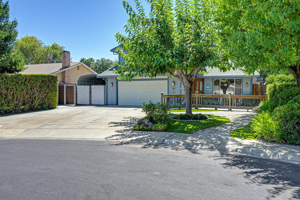 2876 Greycalls Court
