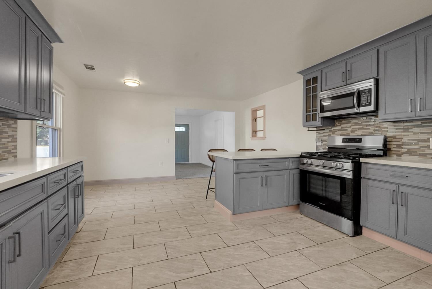 1501 Pearl Street - Photo 3
