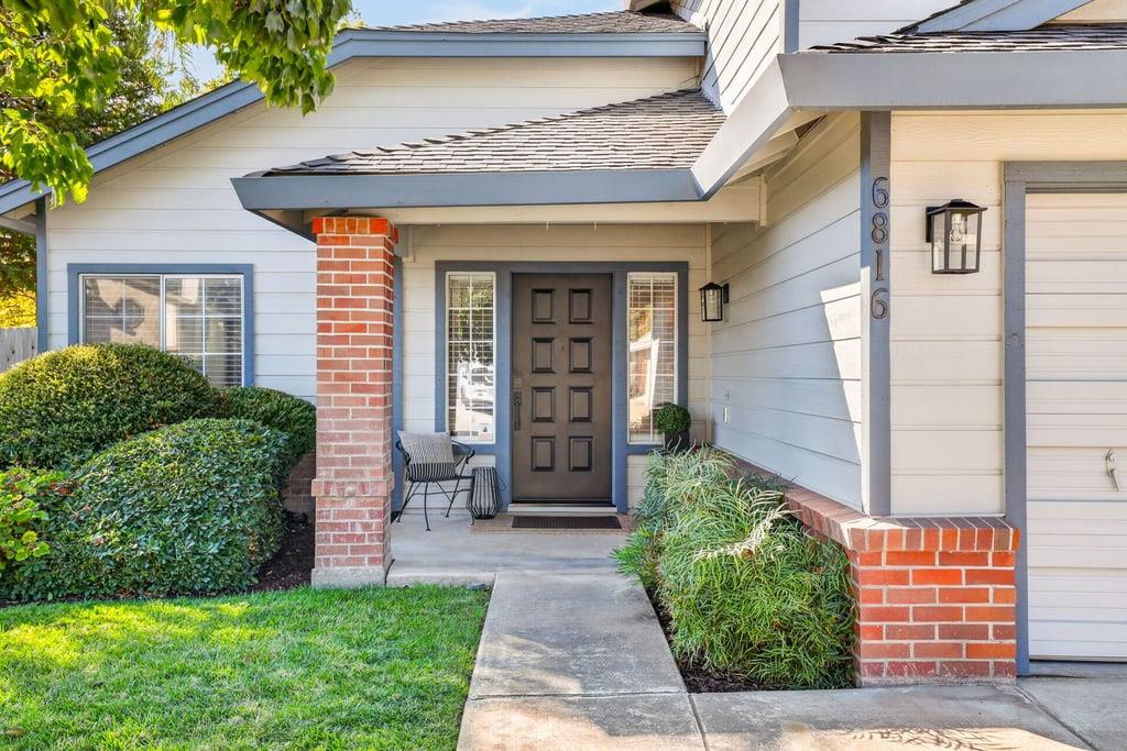 6816 Fall Breeze Court