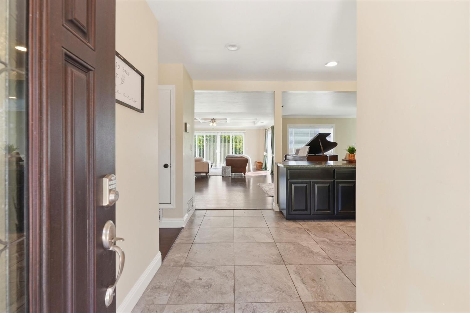 1700 Rolling Hills Road