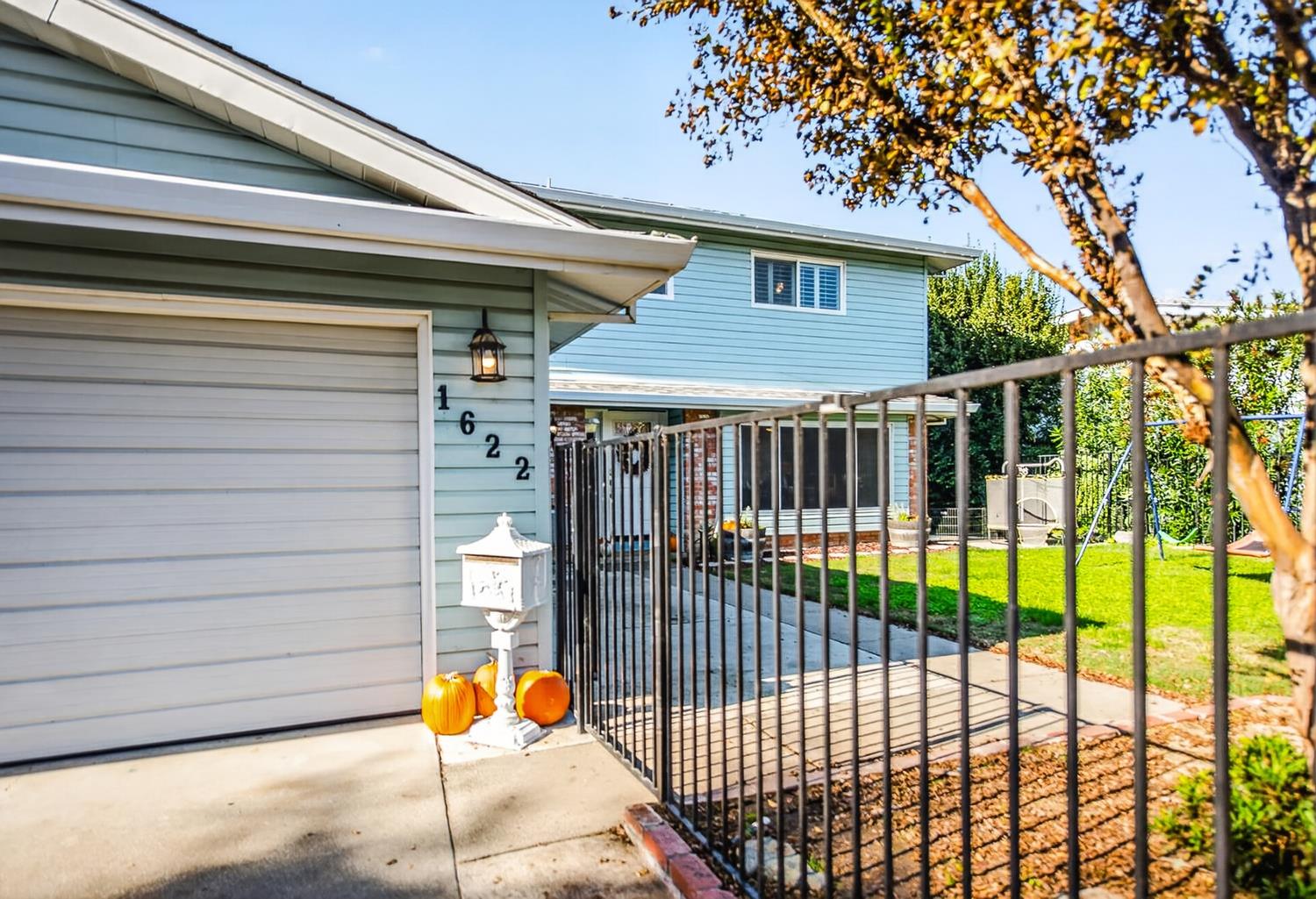 1622 Carnelian Court