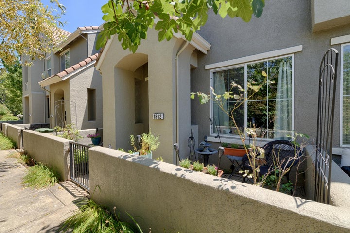 Photo 1 of 22 — 1902 Esplanade Circle, Folsom, CA 95630