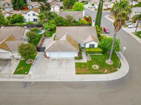 1054 Starbrook Drive Galt CA 95632