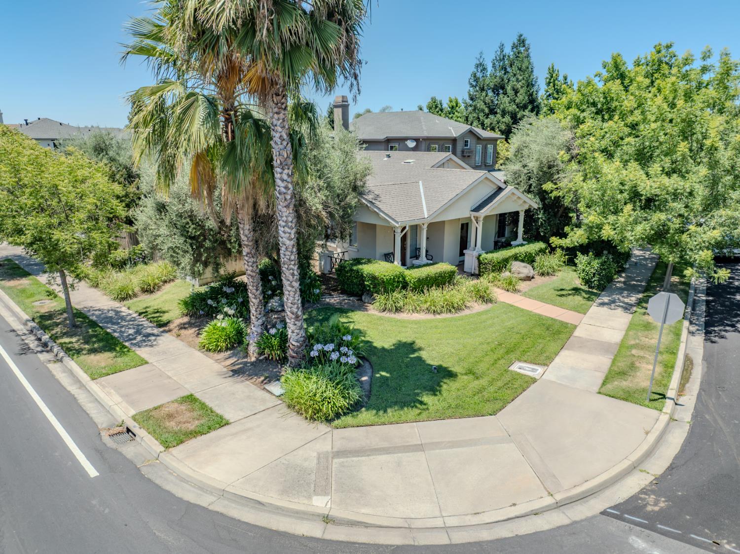 1892 Parkside Way
