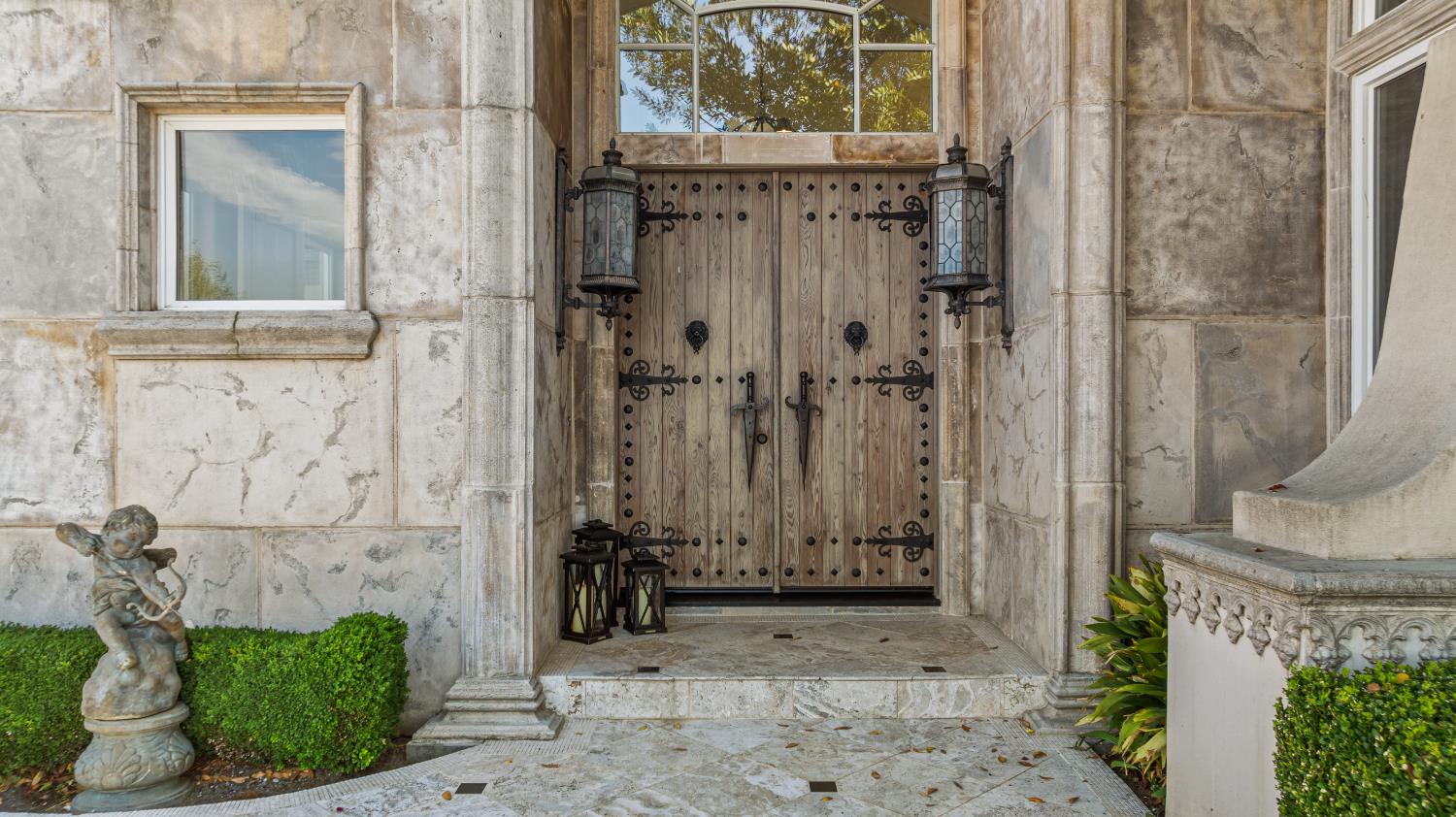 19450 Hidden Lakes Lane