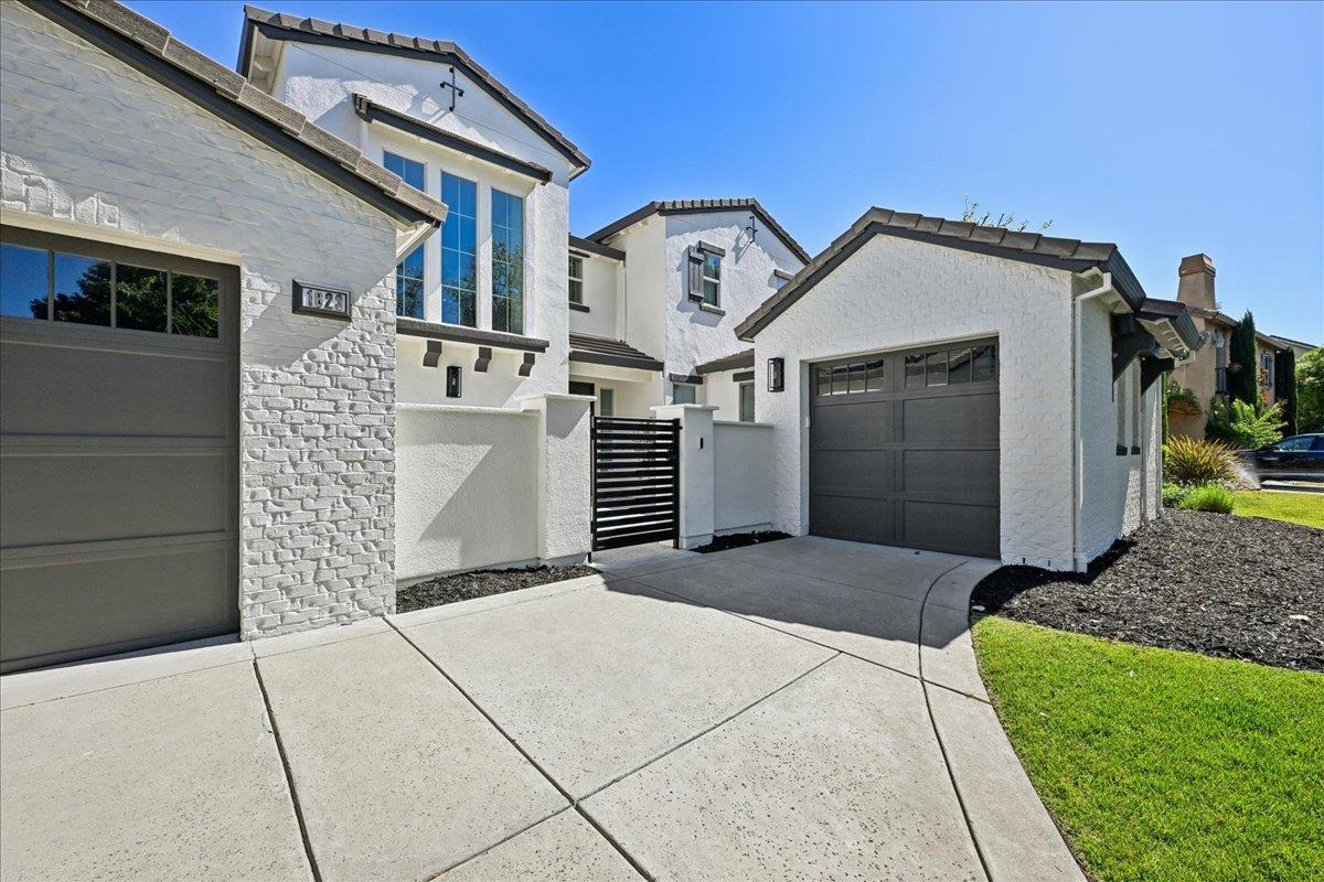 1823 Sorrell Circle