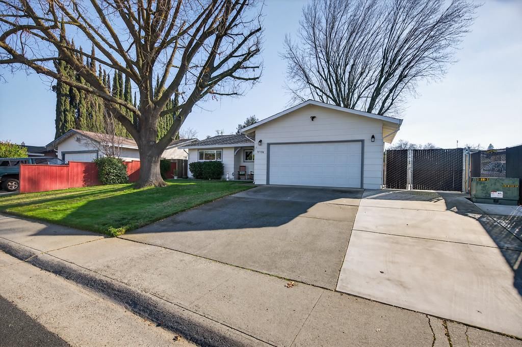 Photo of 10580 Milazzo Way, Rancho Cordova, CA 95670 (MLS # 226005470)