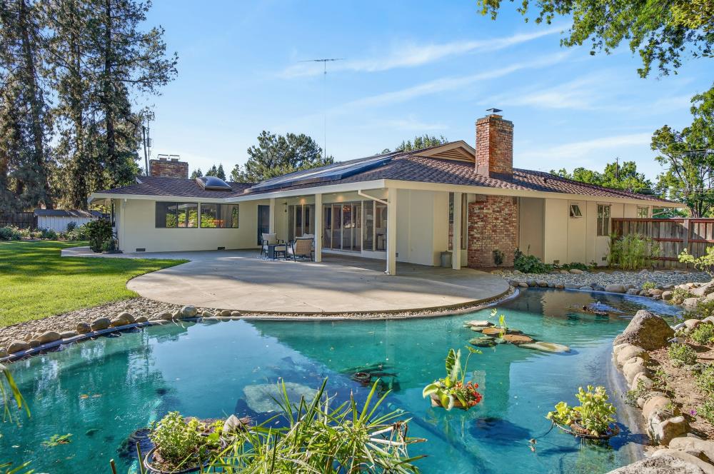 101 W Gibson Road