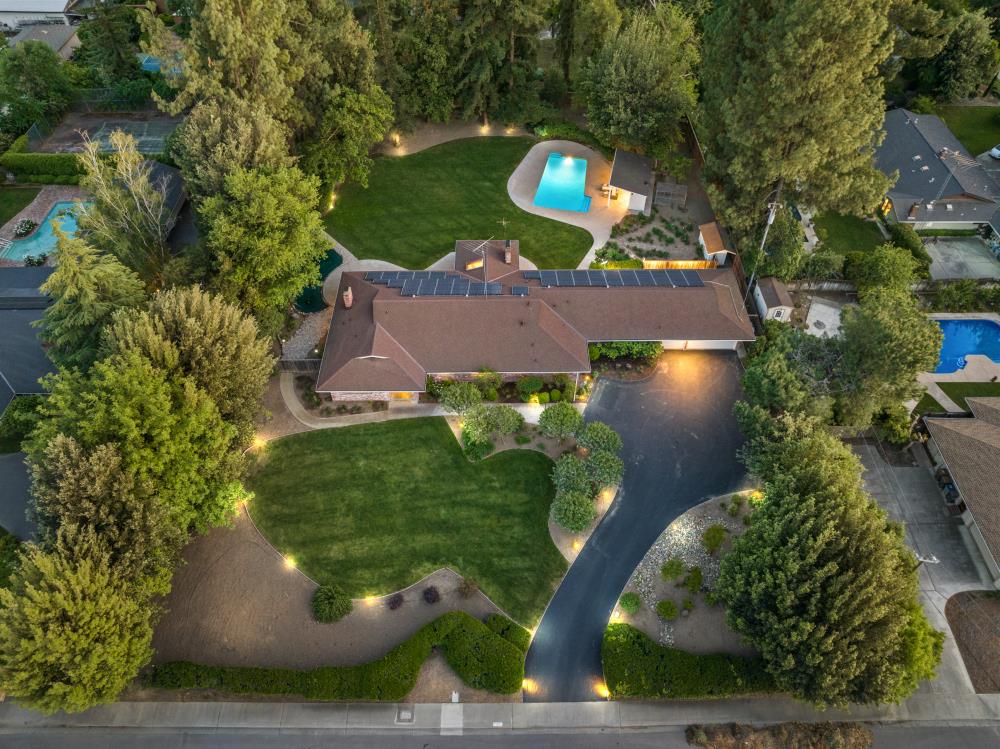 101 W Gibson Road