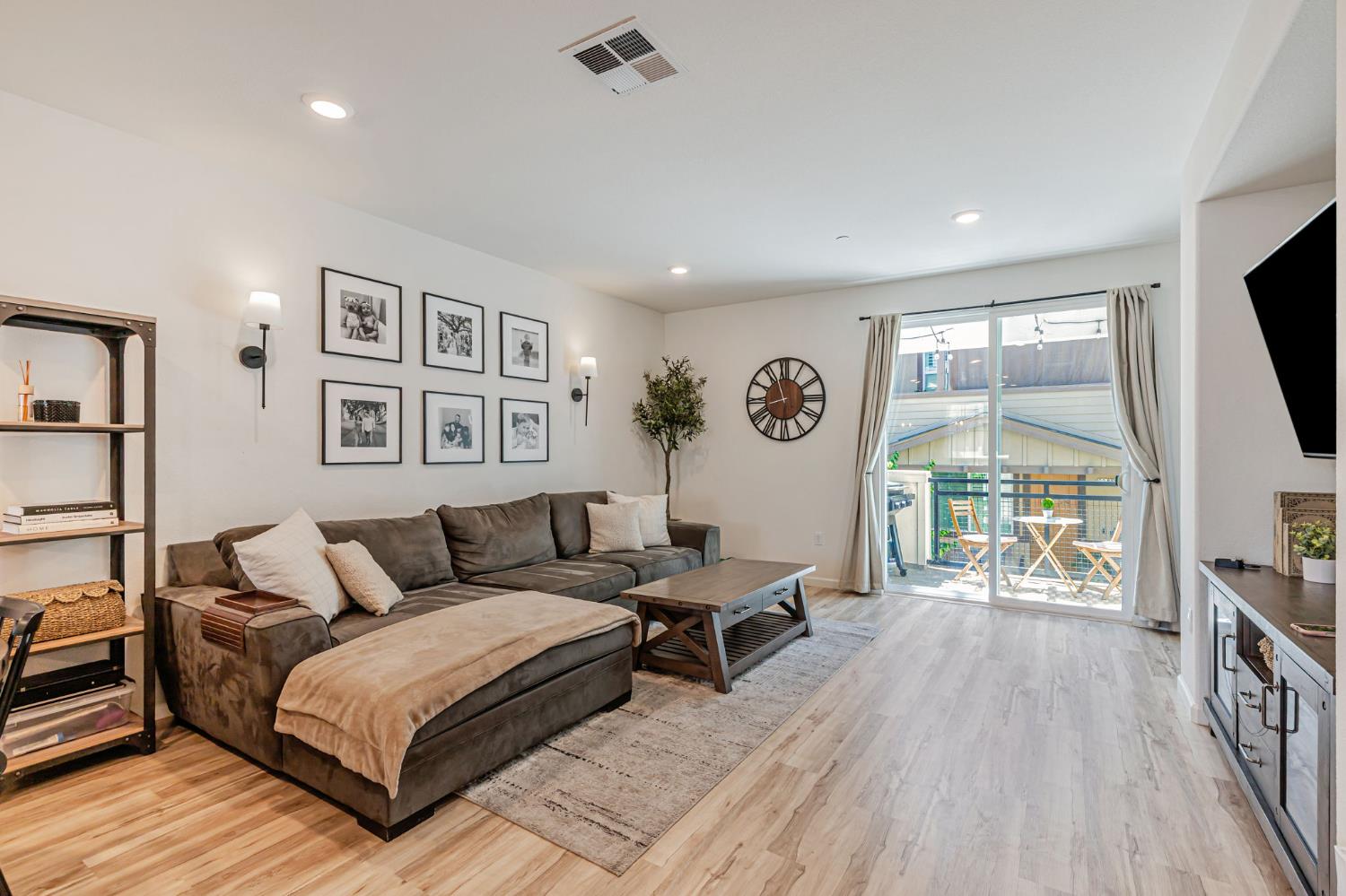 6384 Paysar Lane