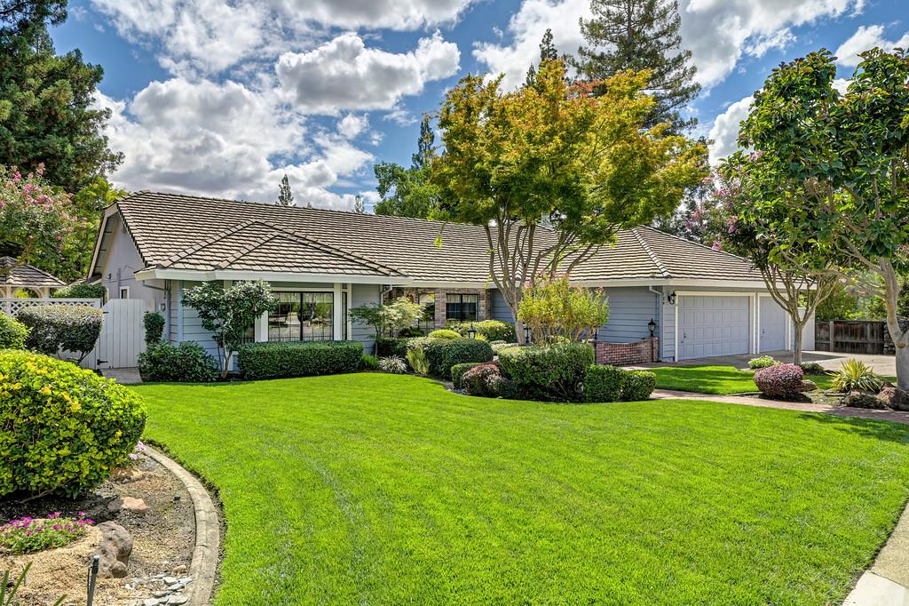 124 Gold Rock Court