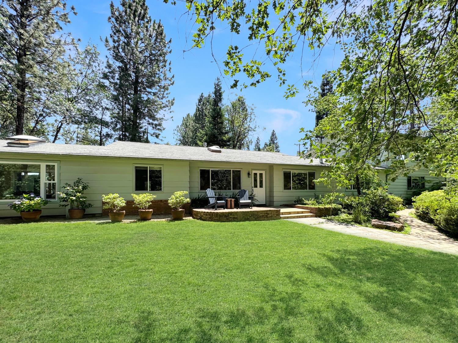 792 Acorn Way
