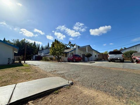 1736 Beverly Drive Modesto CA 95358