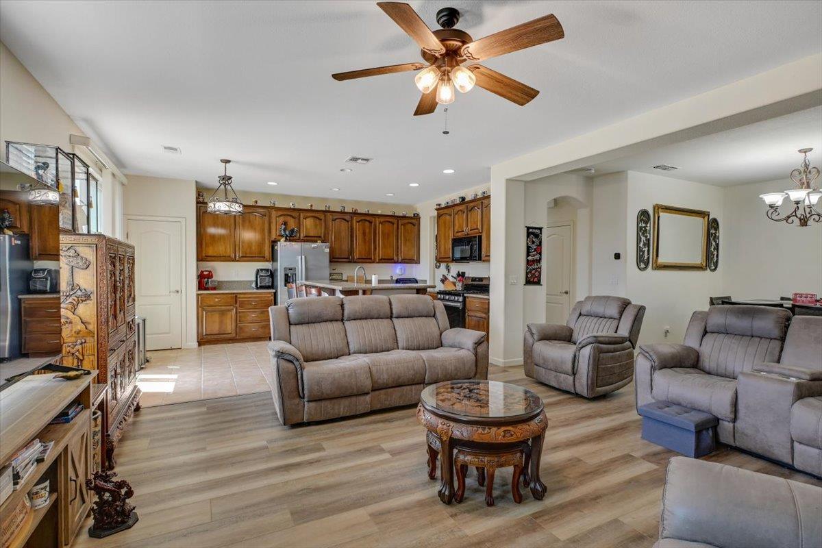 Marysville, California 95901, United States, 3 Bedrooms Bedrooms, ,2 BathroomsBathrooms,Residential,Active,147090