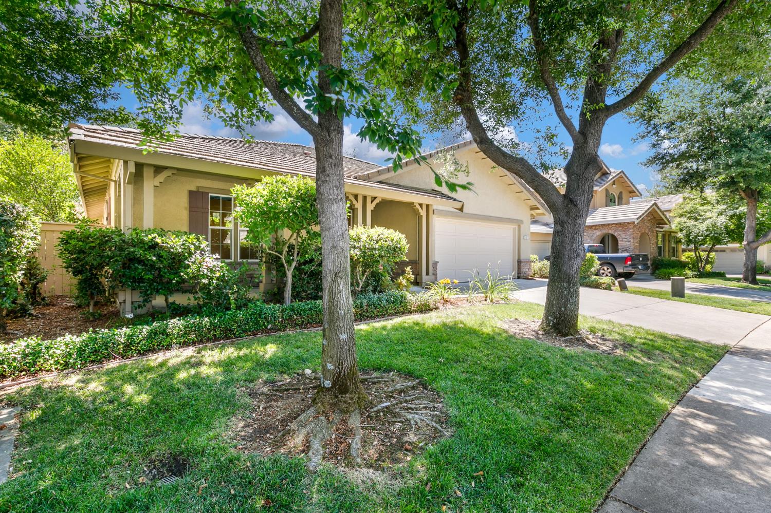 1677 Osborne Court