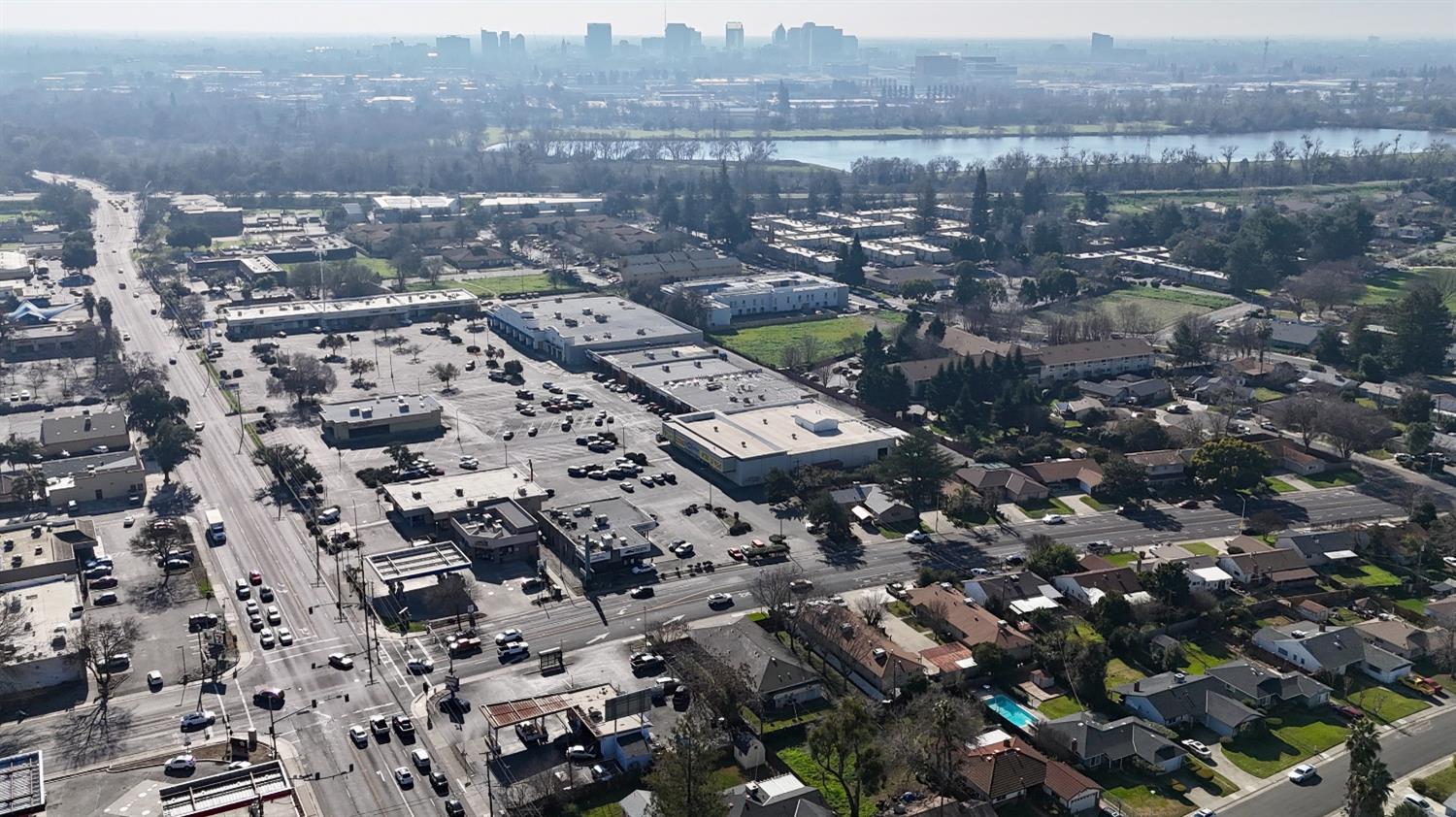 605 W El Camino Avenue