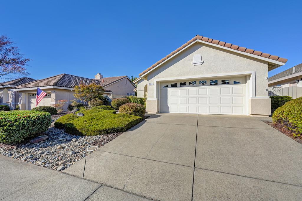 4356 Coach Whip Way