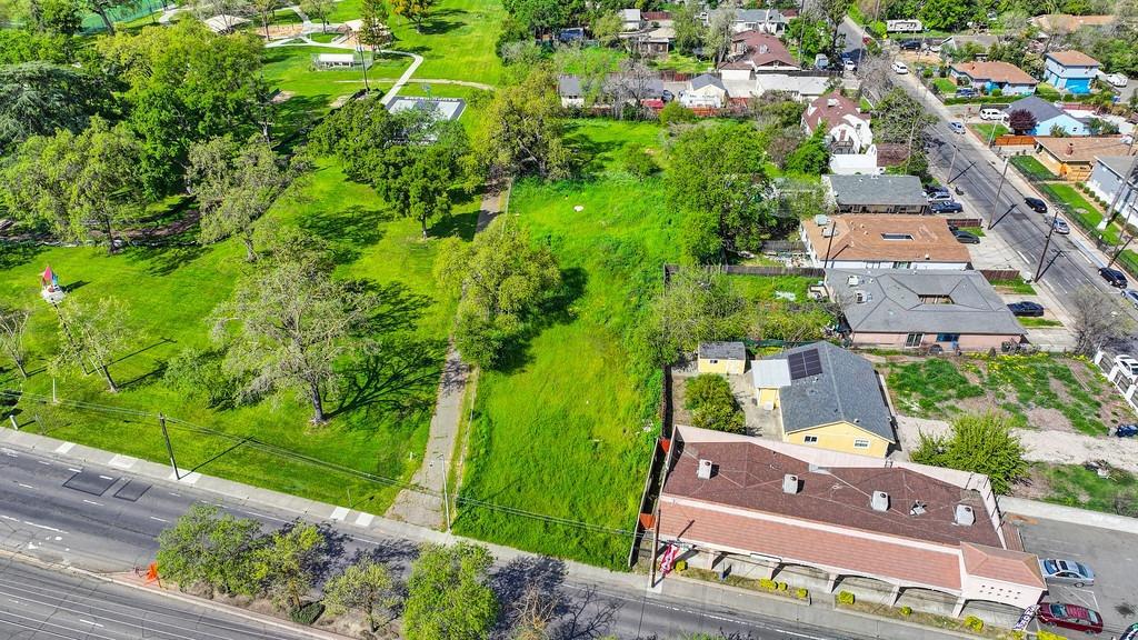 3373 Marysville Boulevard