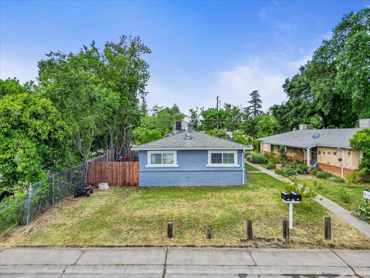 160 Santiago Avenue