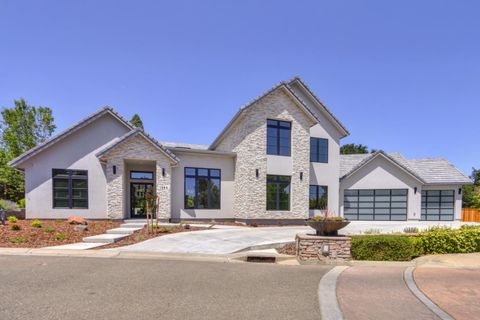1360 Pars Oak Lane Carmichael CA 95608
