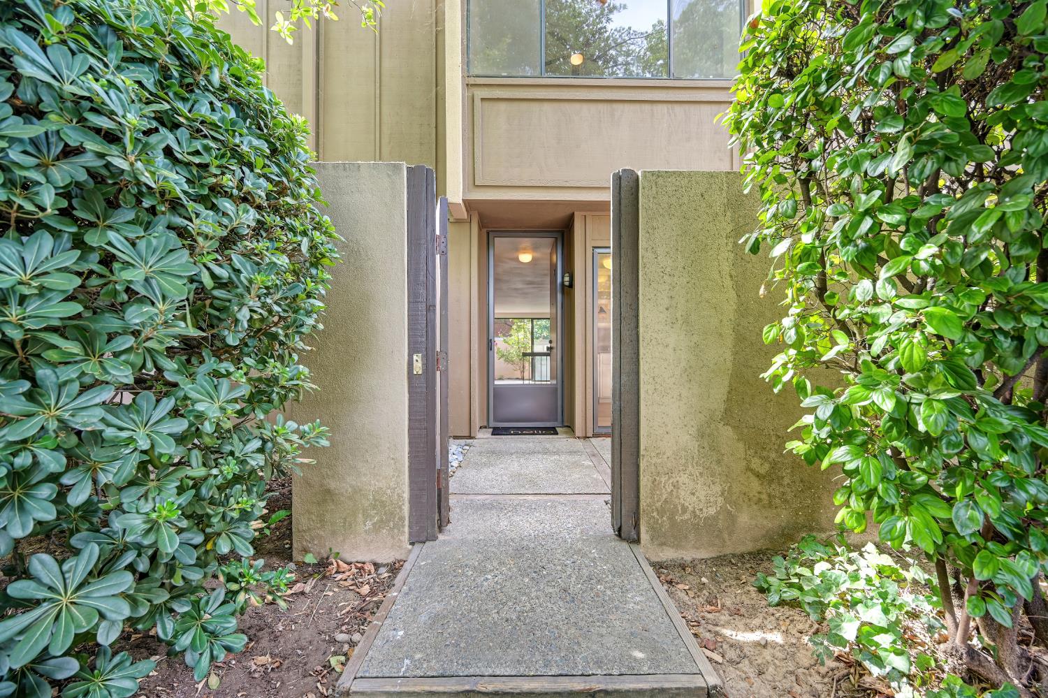 891 Woodside Lane 2