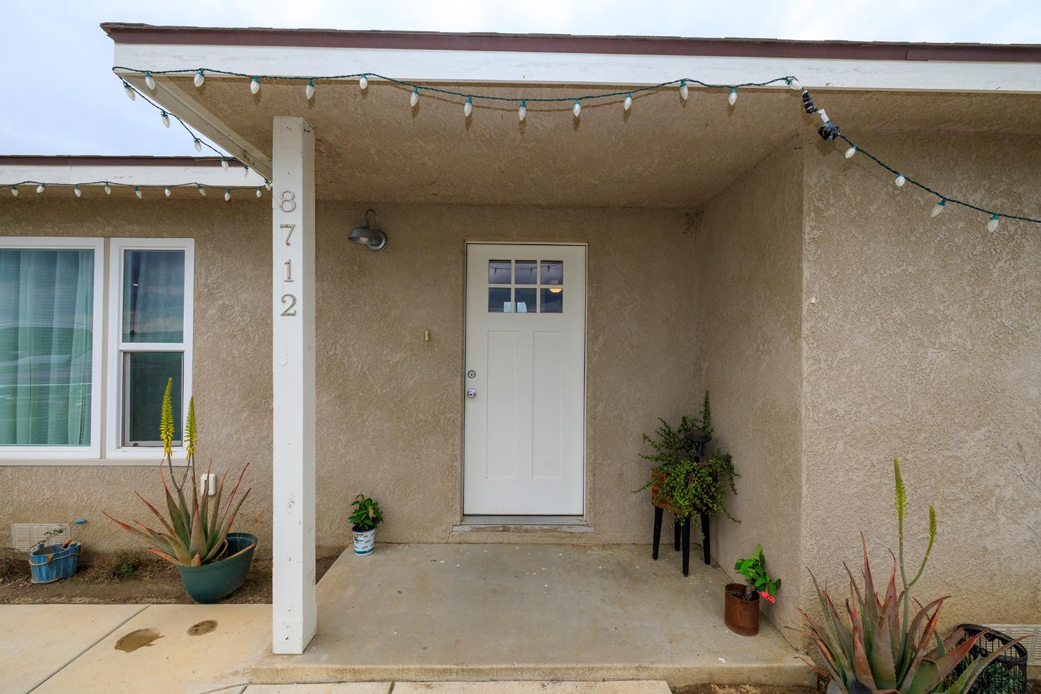 8712 Yosemite Boulevard