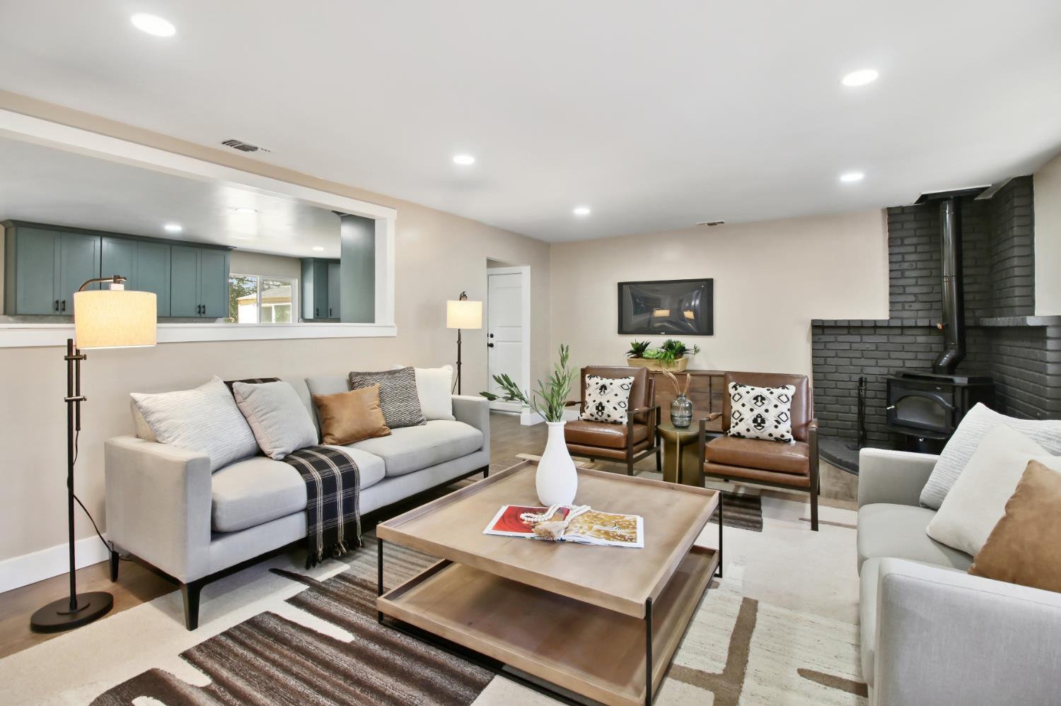3831 Sheridan Road