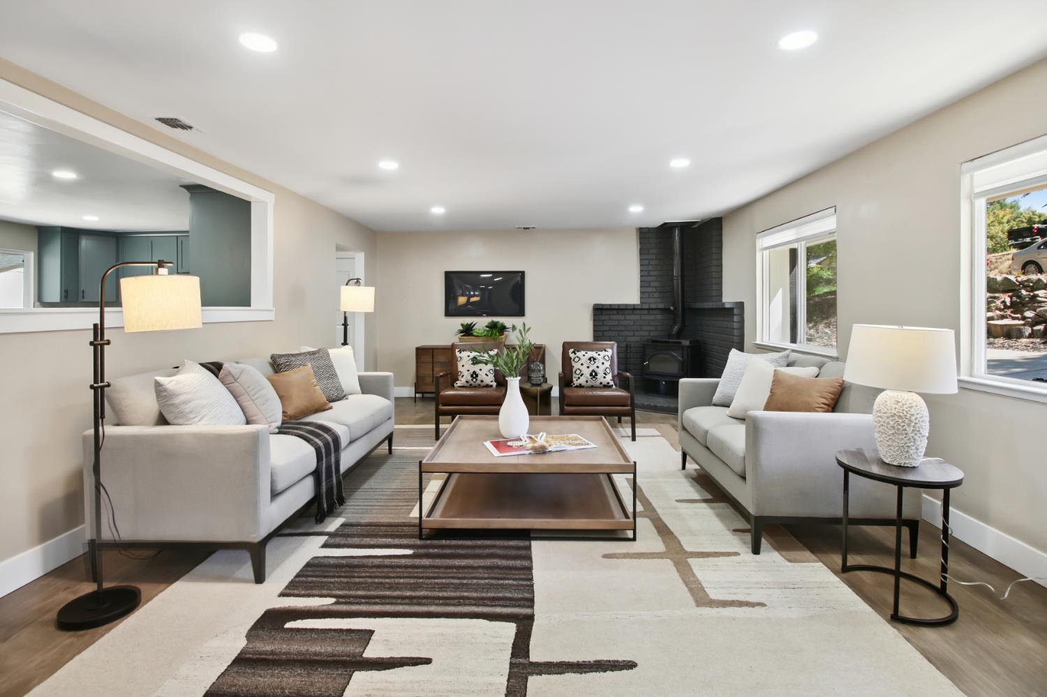 3831 Sheridan Road