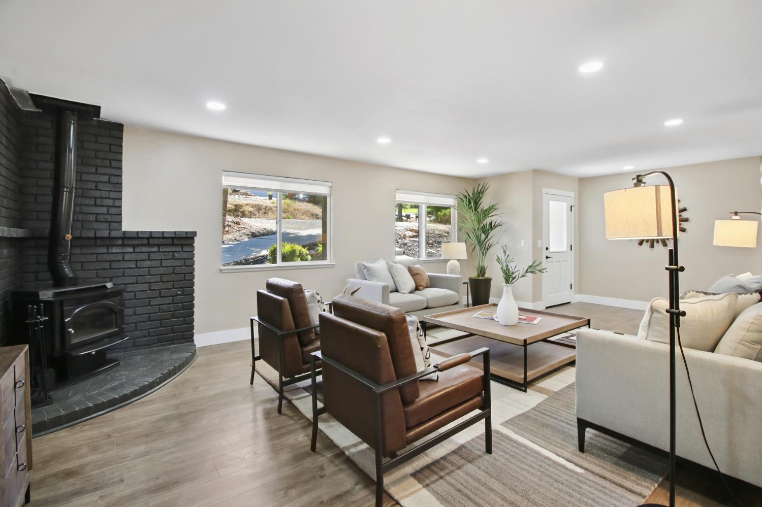 3831 Sheridan Road