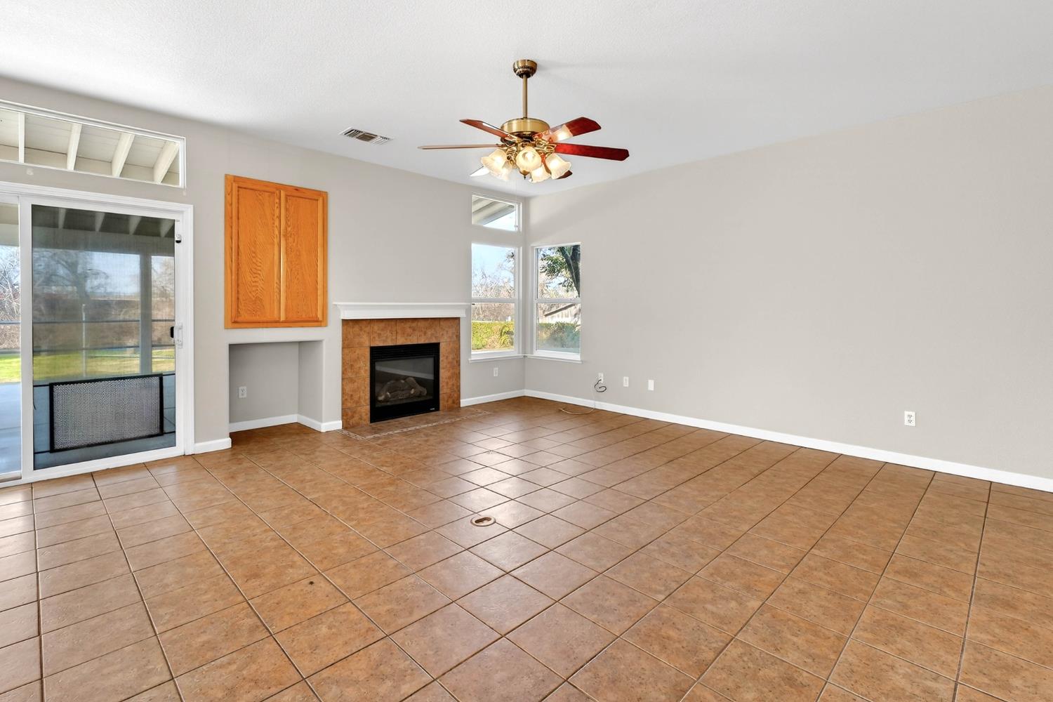 1232 Hollenbeck Court