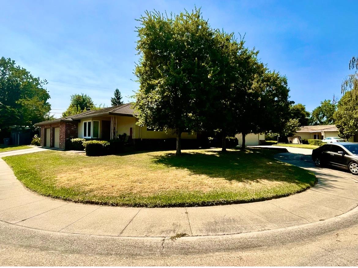 836 Bell Air Drive