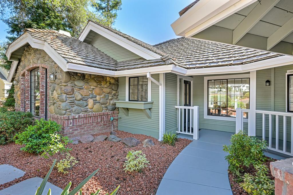 6458 Via Del Cerrito