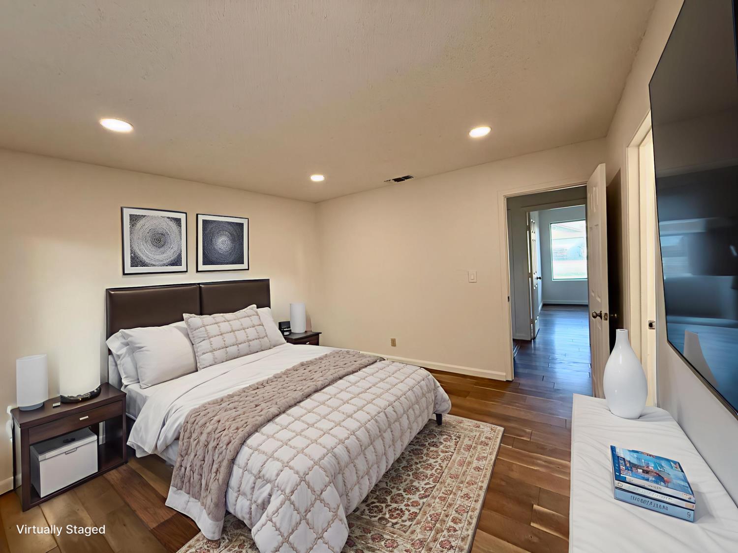 1616 Greenbriar Way