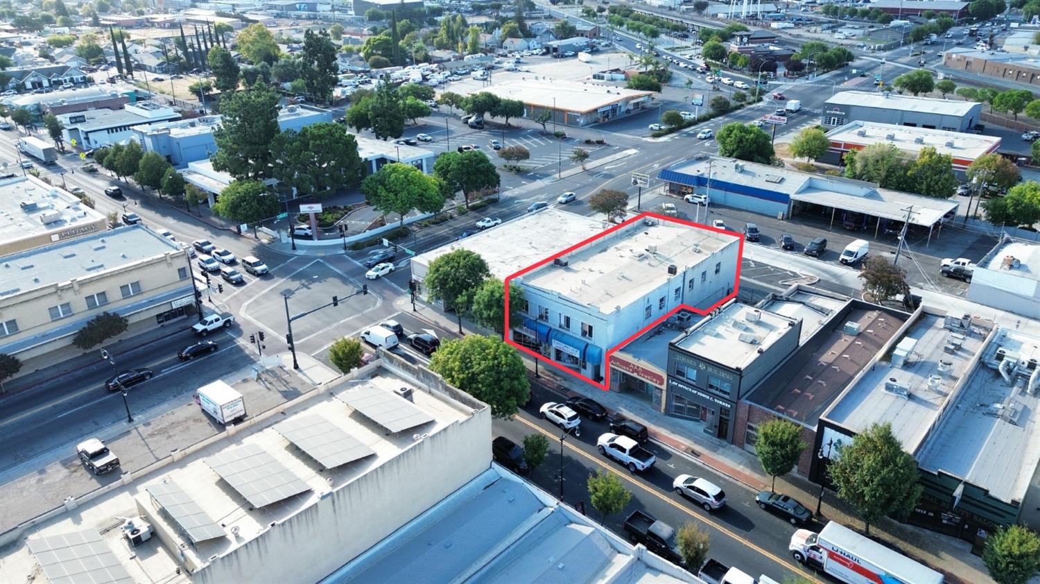 116 W. Yosemite Avenue