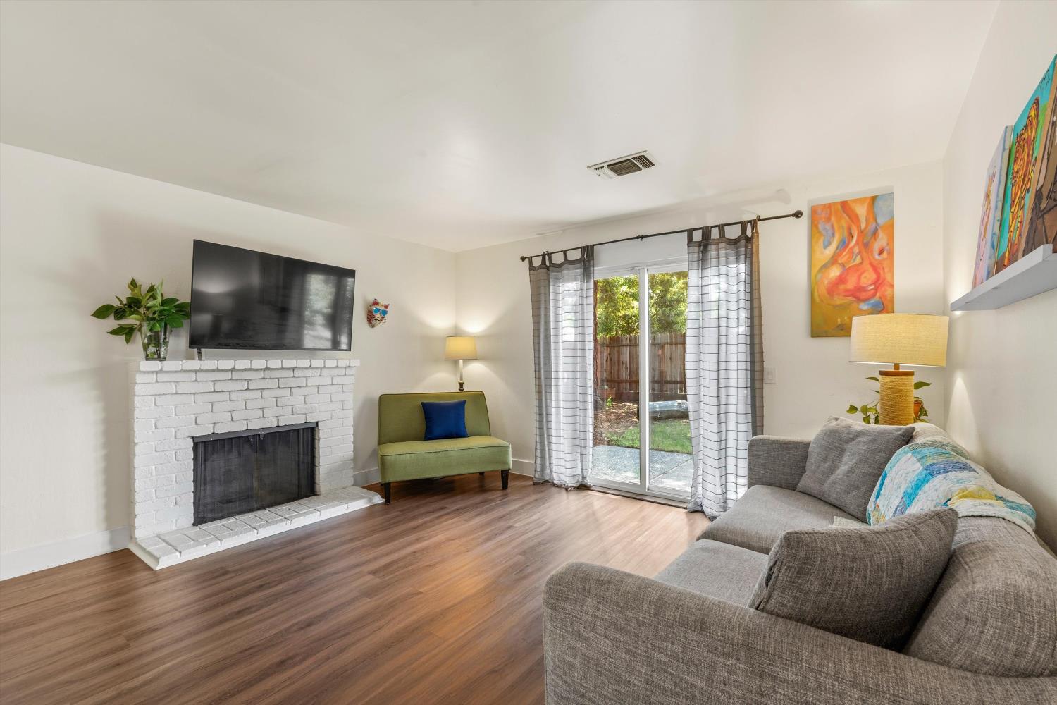 432 Delta Dr
