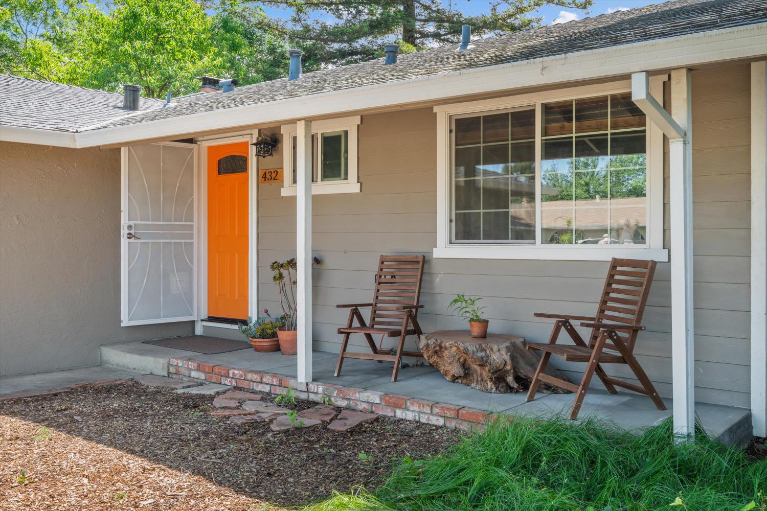 432 Delta Dr