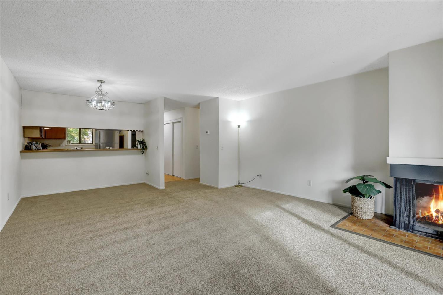 15432 Kingsbury Circle