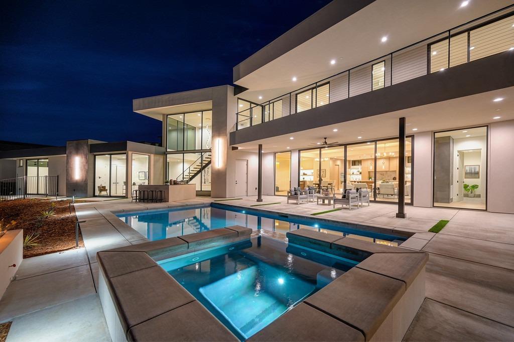 295 St Regis Court