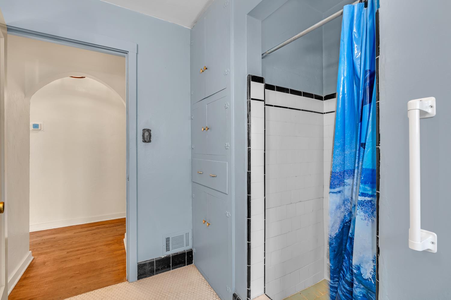 Los Banos, California 93635, United States, 4 Bedrooms Bedrooms, ,2 BathroomsBathrooms,Residential,Active,154632